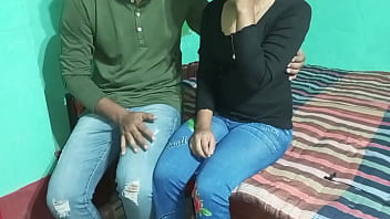 Unexperienced Desi fellow gets a facials from a thin white lady