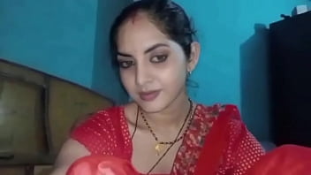 Stepmom's cock-squeezing cootchie compared to wife's: Red-hot dame Indian fuckin'