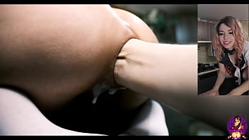 Russian webcam lady takes extreme ass-fuck play with long faux spunk-pump