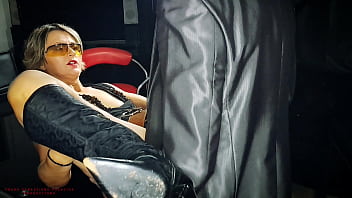First-timer couple likes ass-fuck and vaginal bang-out on dining table