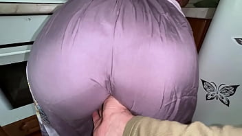 Stepson discovers stepmom's yam-sized bum for rectal play in homemade vid