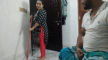 Desi maid caught unsheathing herself on camera