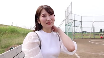 A young wife with super-sexy mammories loves standing and getting her peach arse fucked by Chi Po Ichi Po lovers