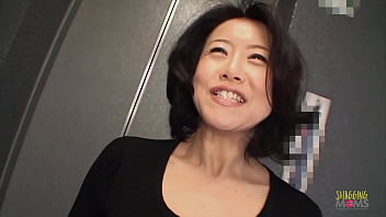 Senior Oriental lady sexually aroused to try every fucky-fucky fucktoy on raw gash